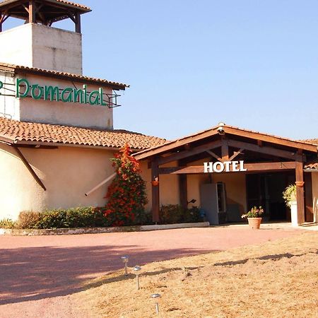 Hotel Le Domanial Commelle-Vernay Bagian luar foto